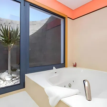 A Mamma Mia Piscina Privada Jacuzzi Playa Blanca (Lanzarote)